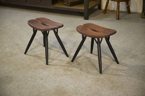 Paire de tabourets Pirkka par Ilmari Tapiovaara pour Laukaan Puu (première édition, estampillé) 1950’s