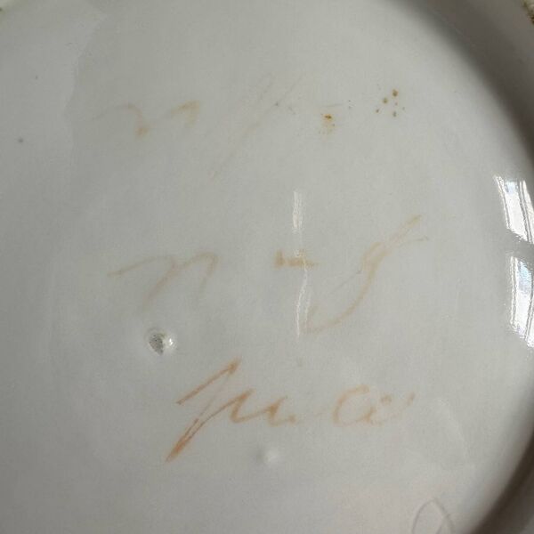 Plat à gâteau en porcelaine peint à la main   Vieux Paris