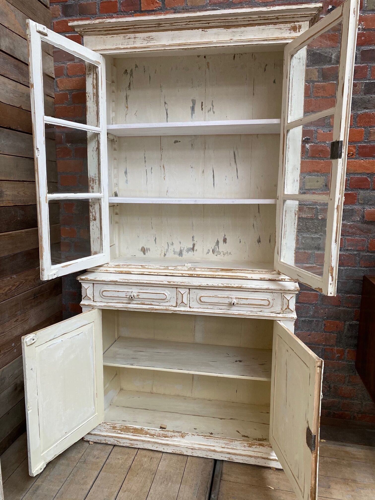 Old white patina vessel