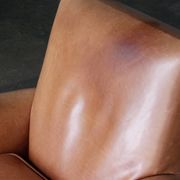 Fauteuil club en cuir vintage. très bel état.