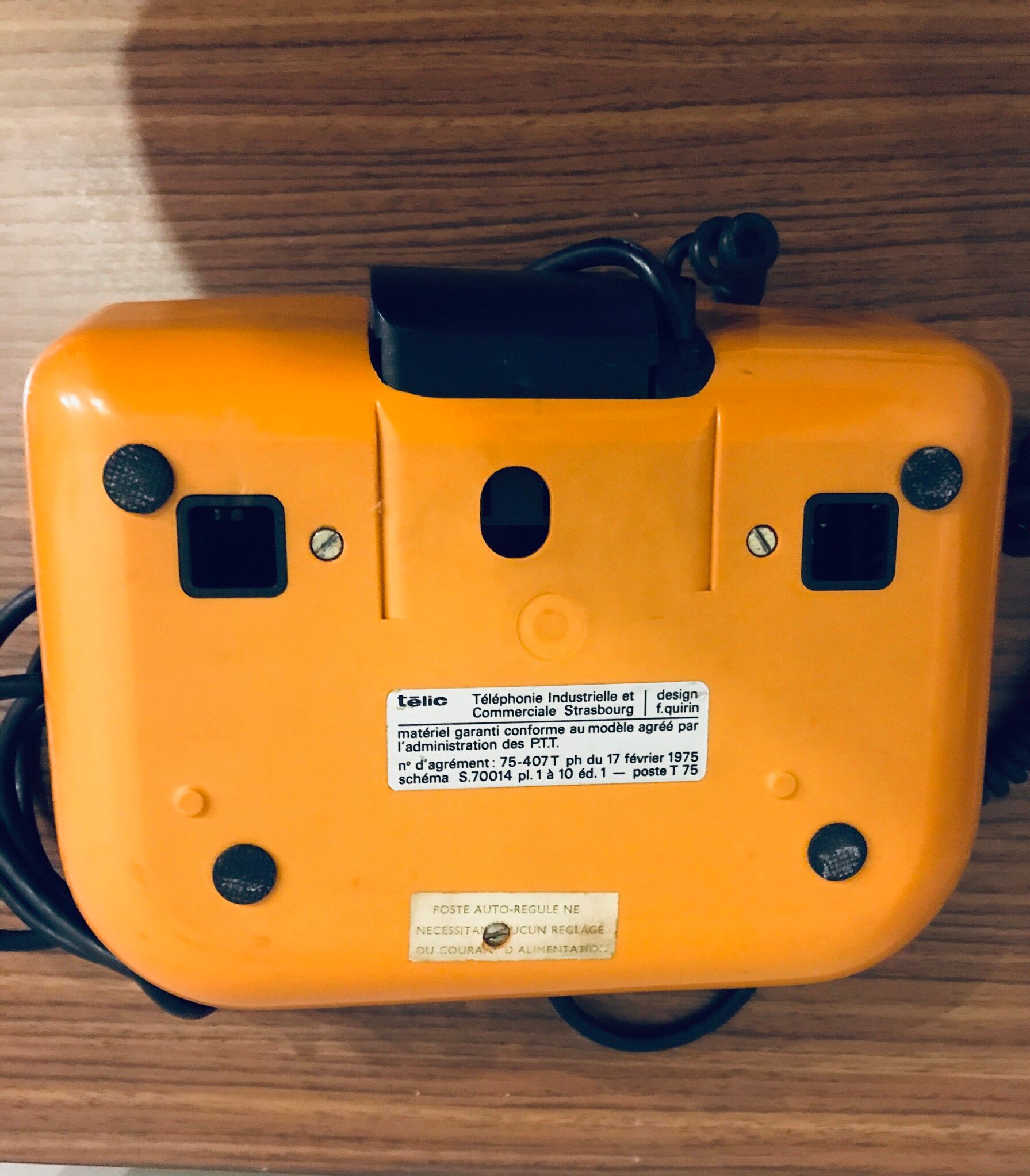 Vintage phone Orange, TELIC, design f. guirin
