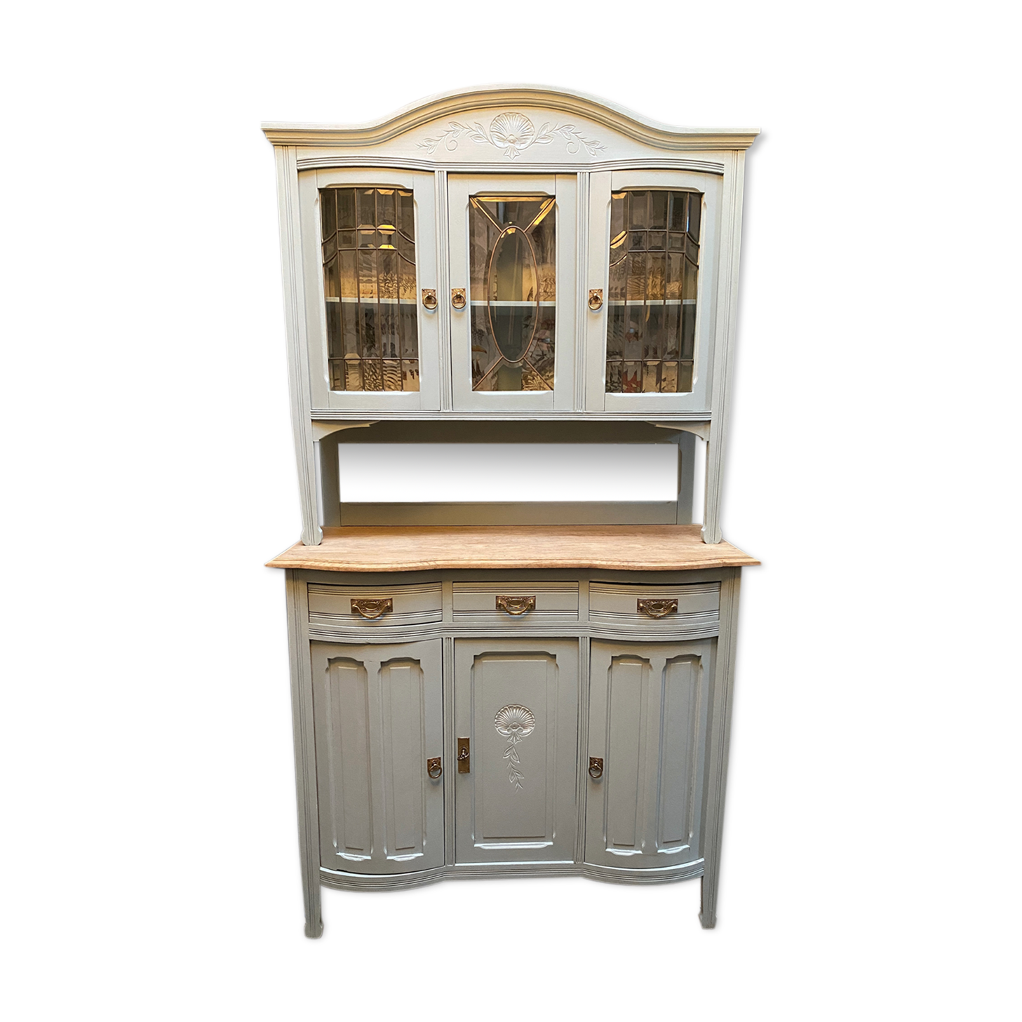 Two-body buffet cupboard