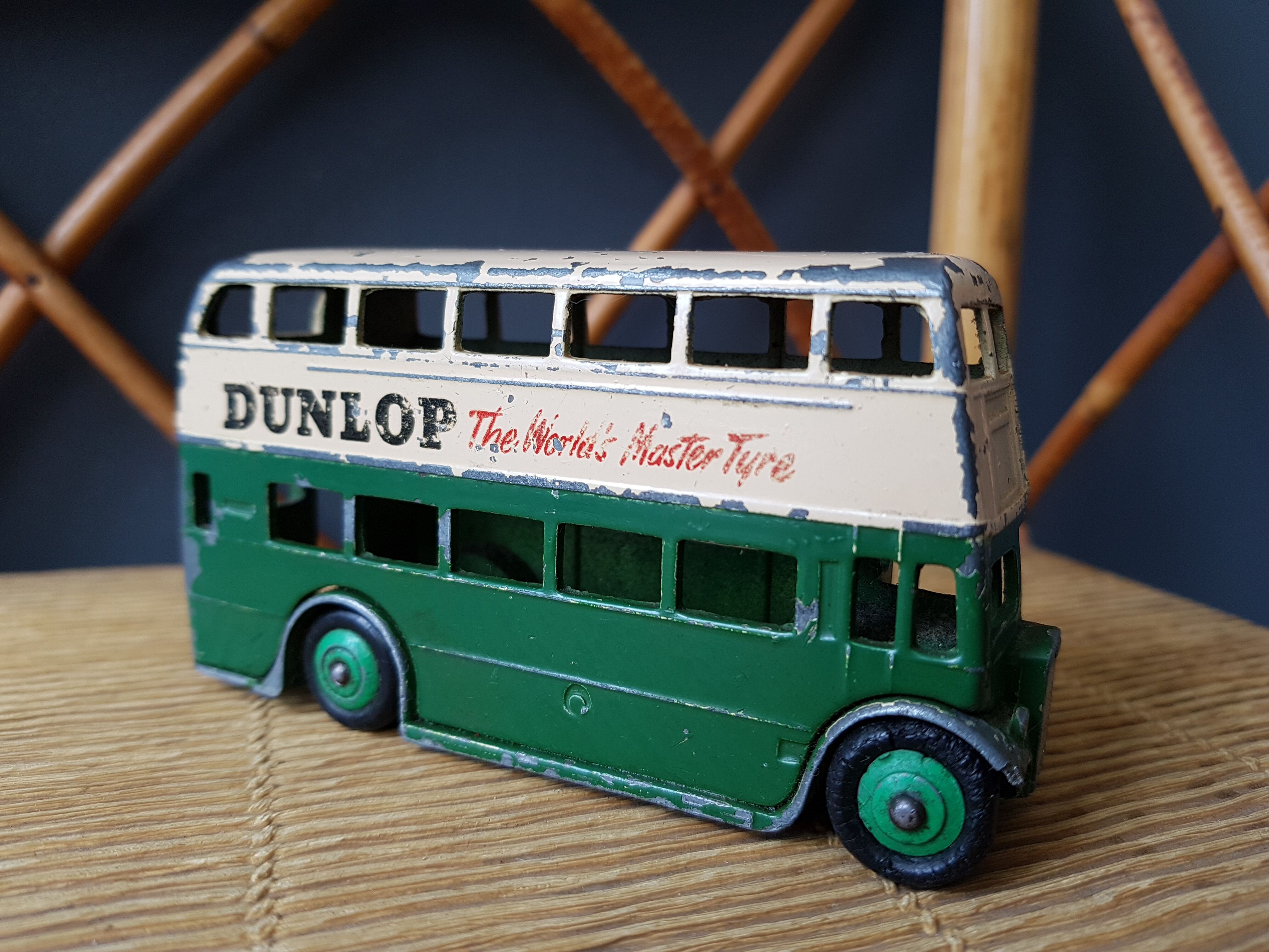 Former bus english dinky toys
