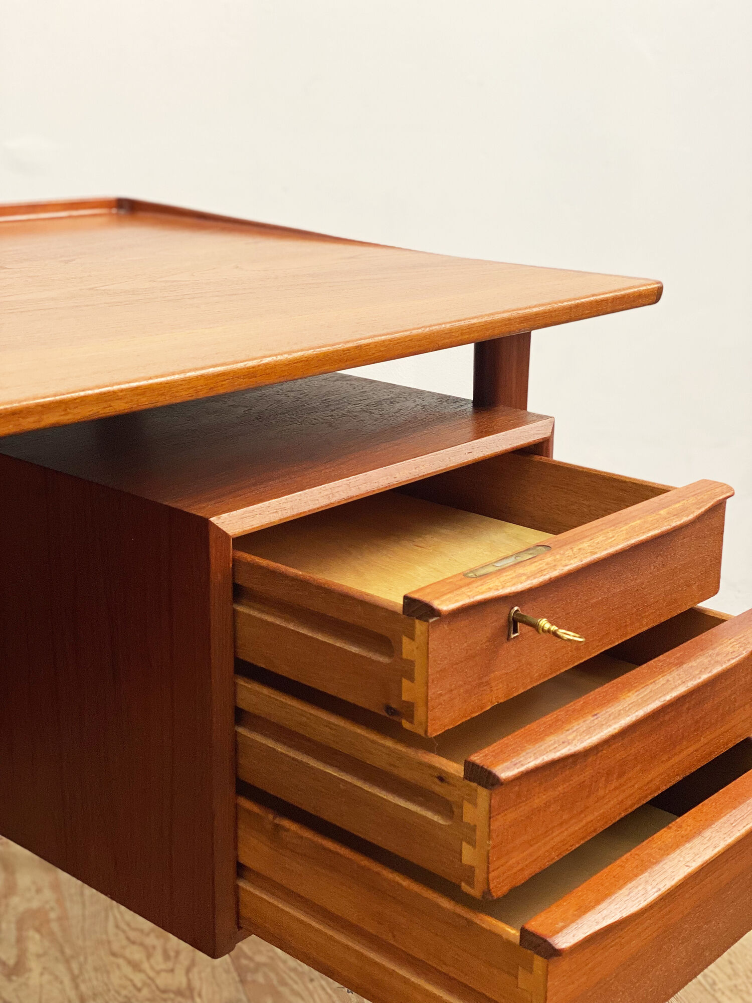 Mid-Century Danish Teak Desk by Peter Løvig Nielsen for Hedensted Møbelfabrik, Denmark, 1970s
