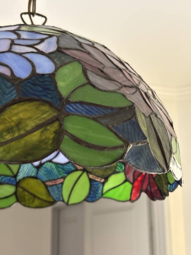 Tiffany-style floral stained glass pendant light in brass D40cm