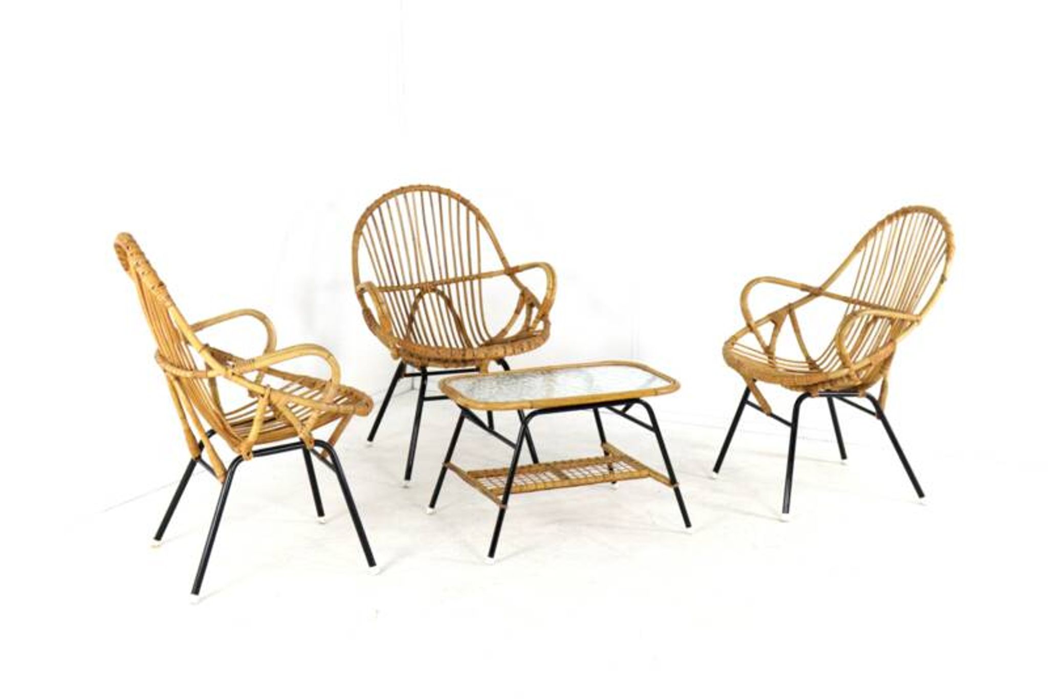 Set of 3 rattan chairs + coffee table - mid century dutch design
