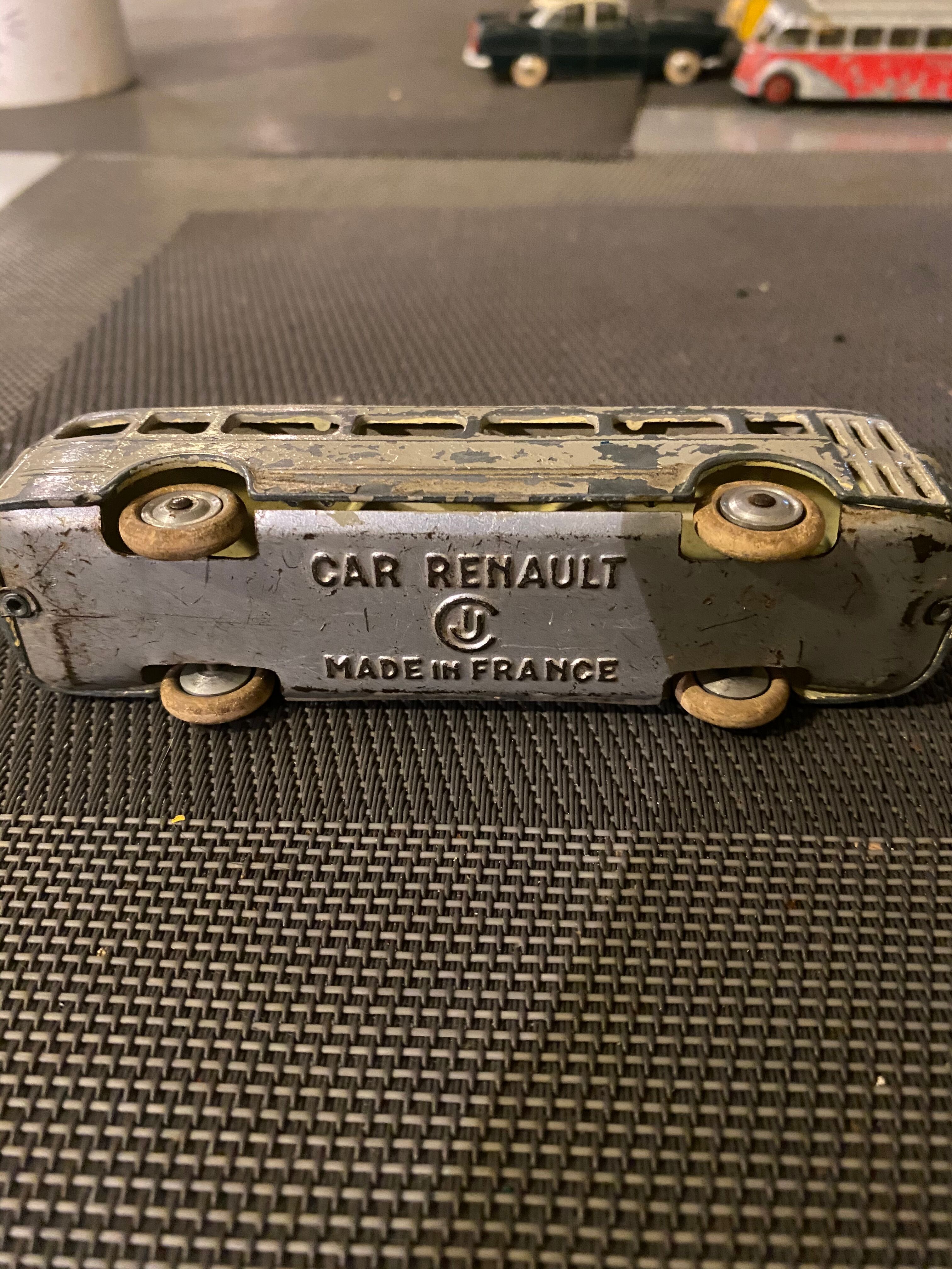 Car Renault CIJ