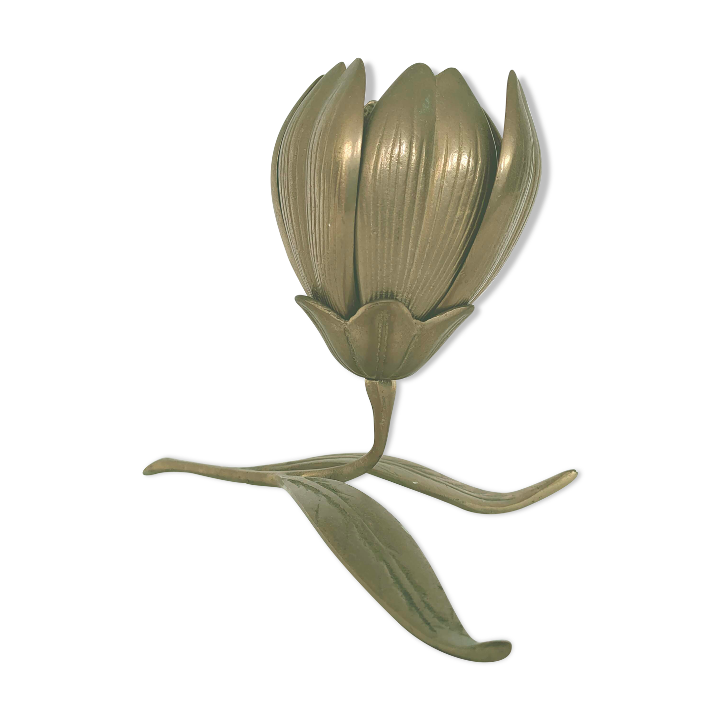 Brass flower ashtray with removable petals