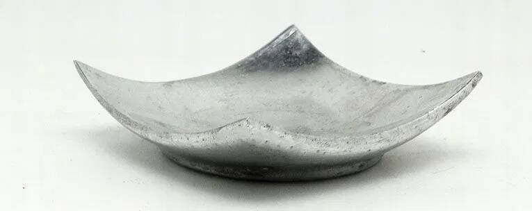 Cj9 new look - interesting candle holder - design