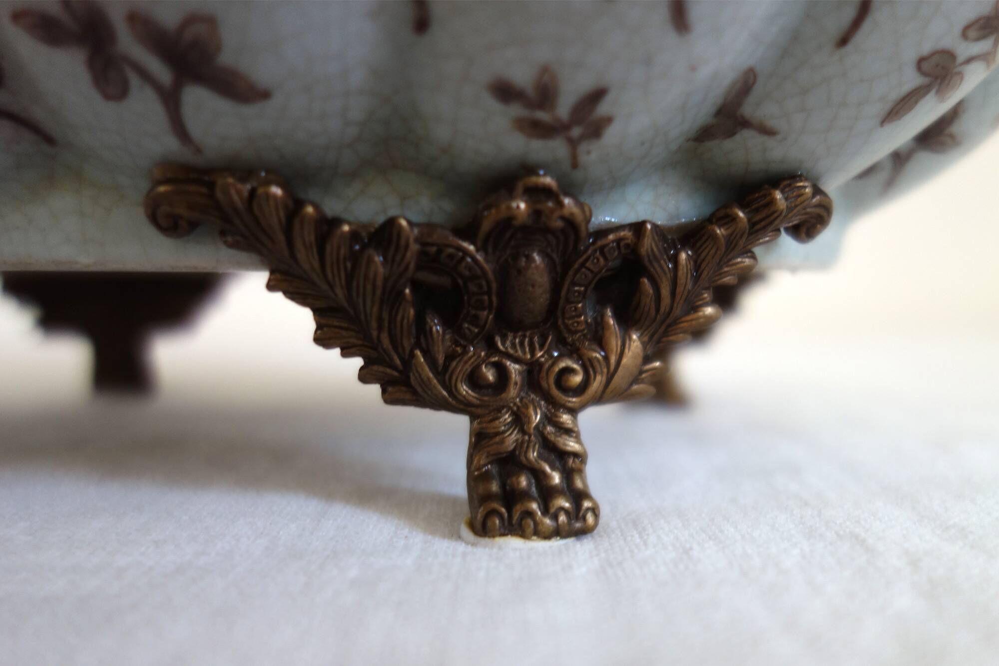 Empty pocket bowl in porcelain G & C Interiors Denmark