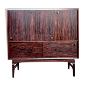 Bar furniture living design in rosewood