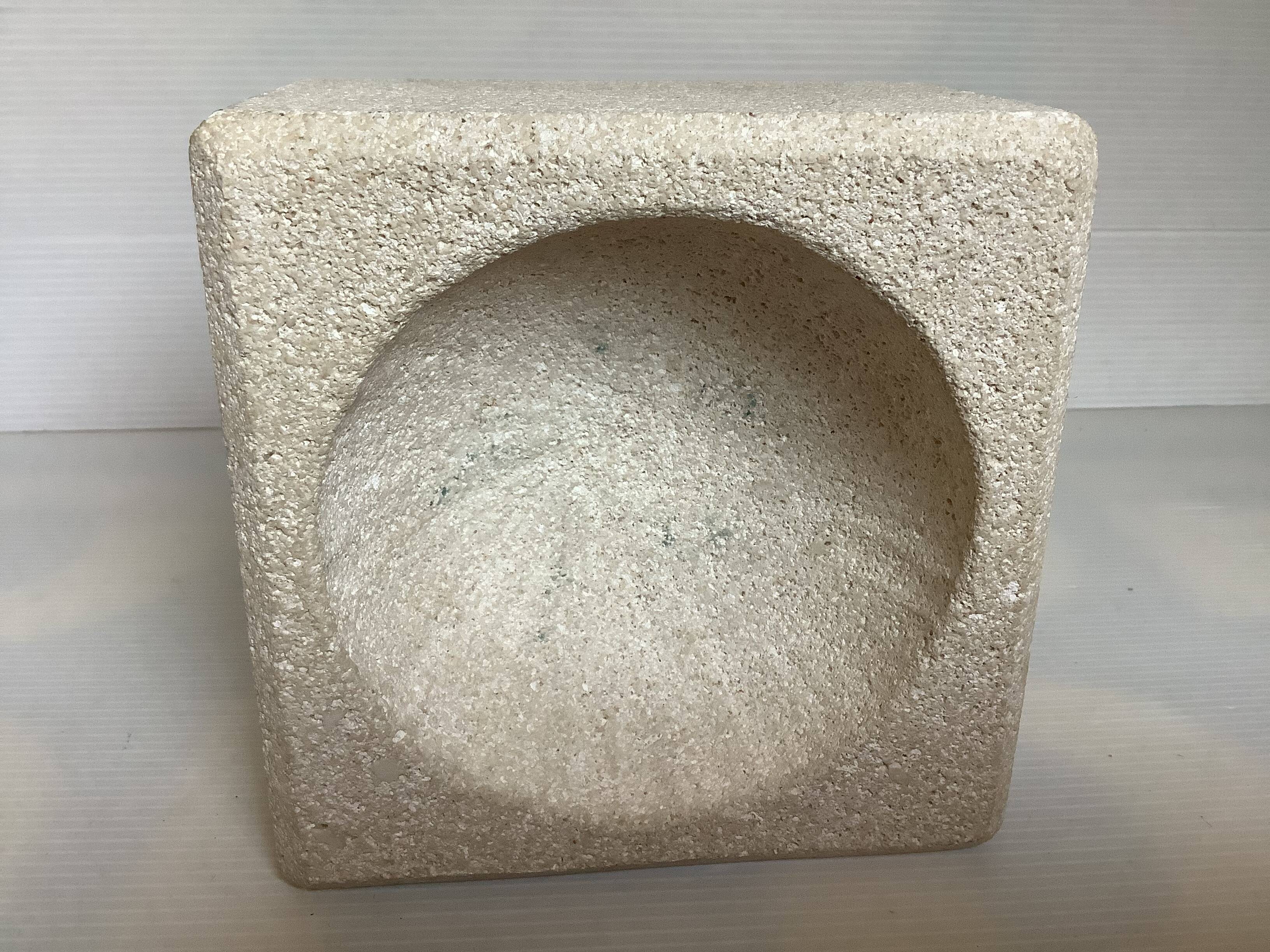 Stone catchall