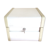 Valrex plug box
