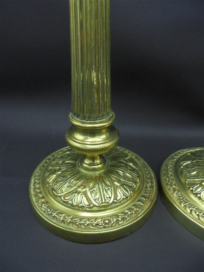 Lot of 2 candlesticks