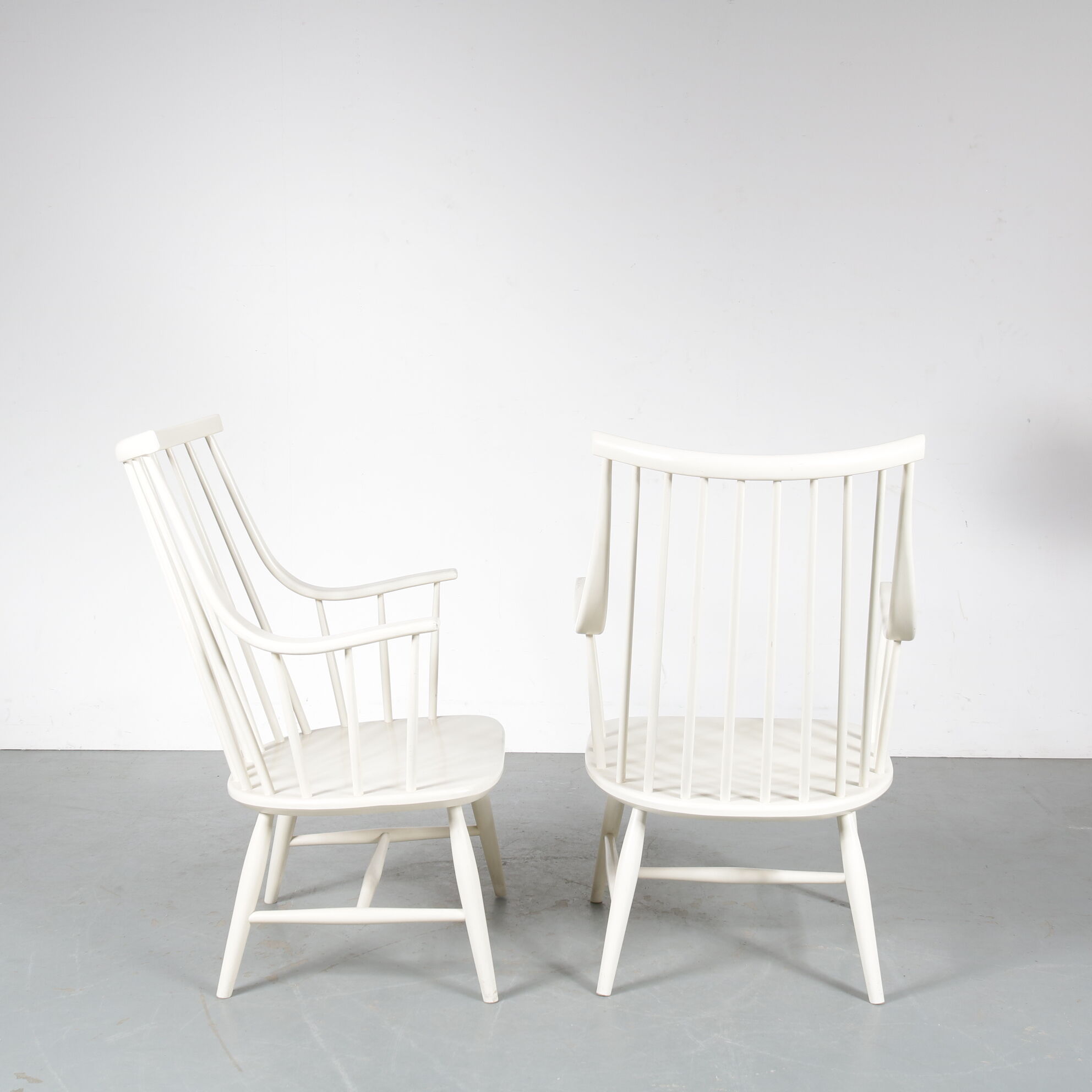 Paire de fauteuils par Lena Larsson fabriqué par Nesto en Suède 1950