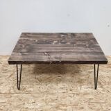 Rustic coffee table on pin legs