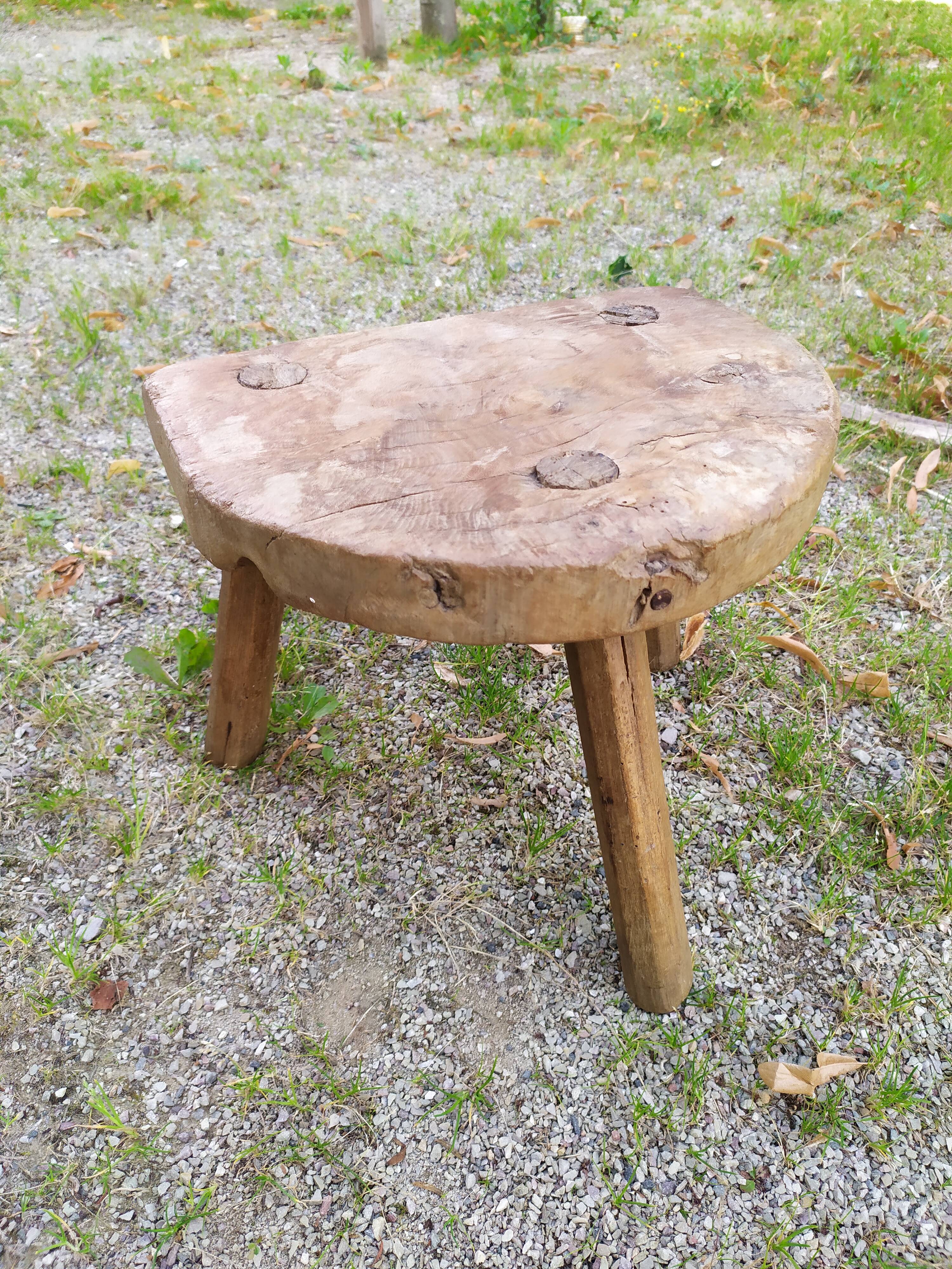 Tripod stool in raw wood