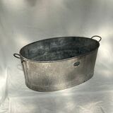 Old oval galvanized zinc basin dimension: height -23.5 cm - width -70cm - depth -39