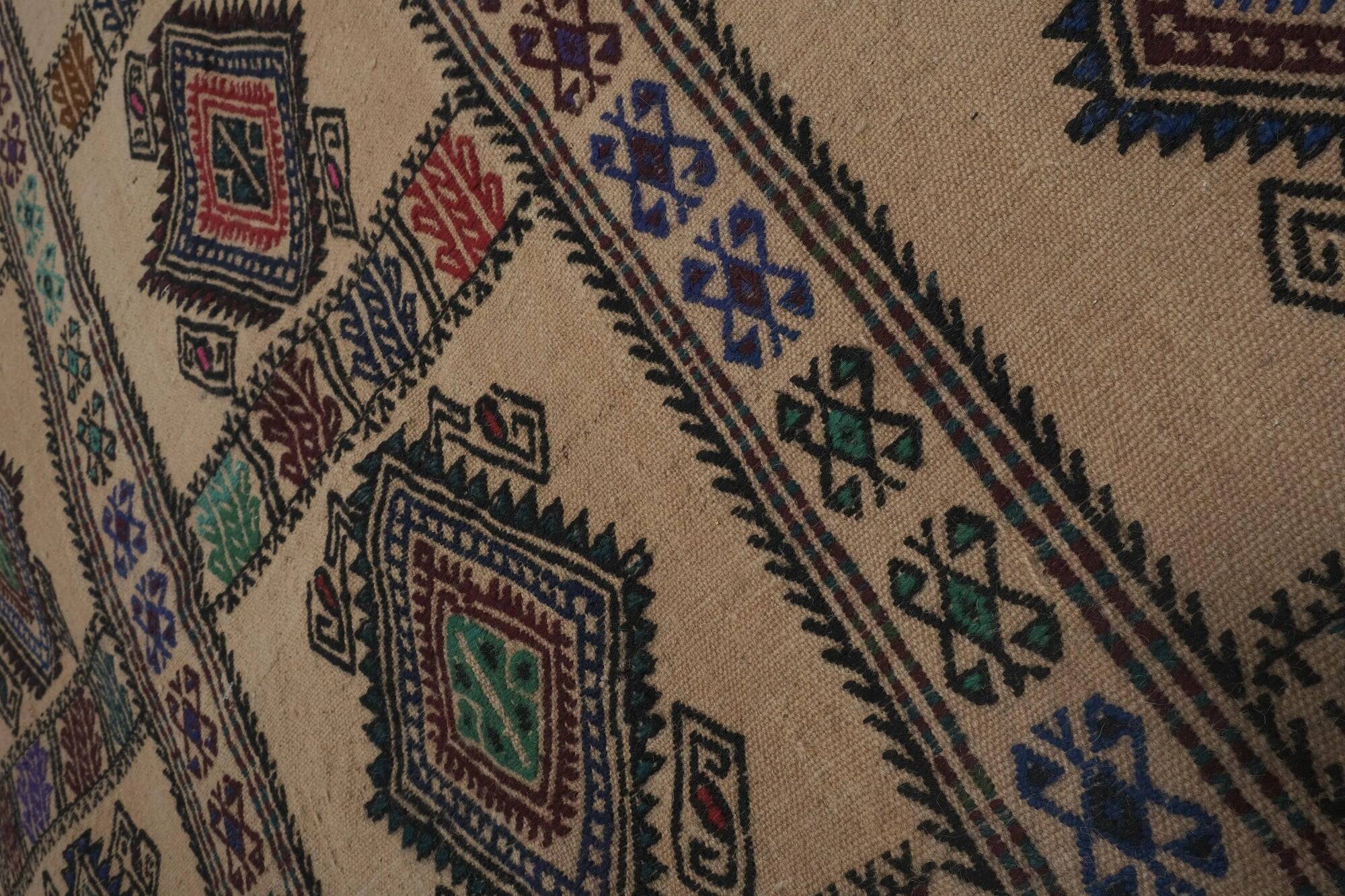 Vintage Turkish kilim, handwoven, 151x221 cm.