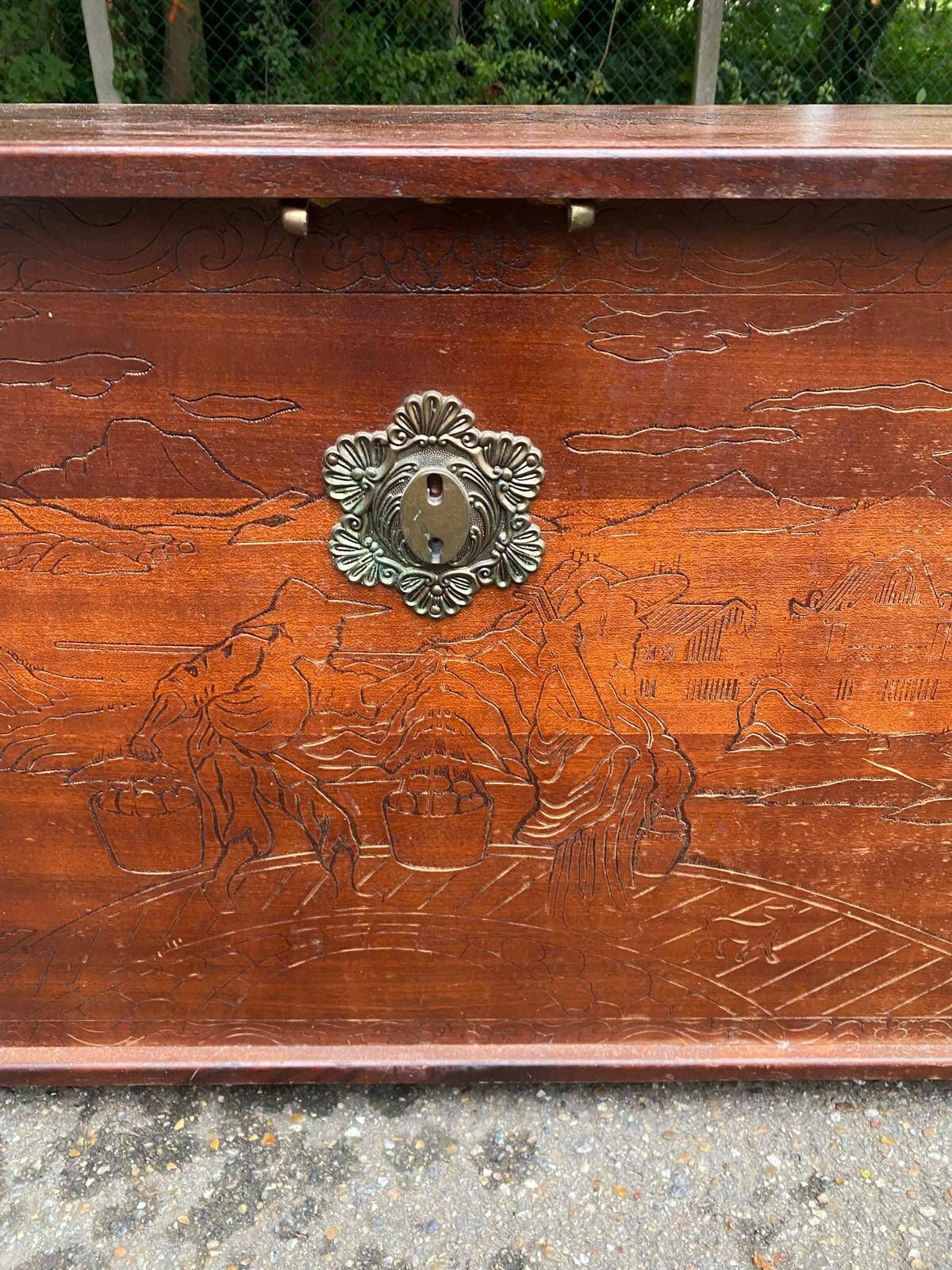 Vintage wooden trunk engraved with Indian ink