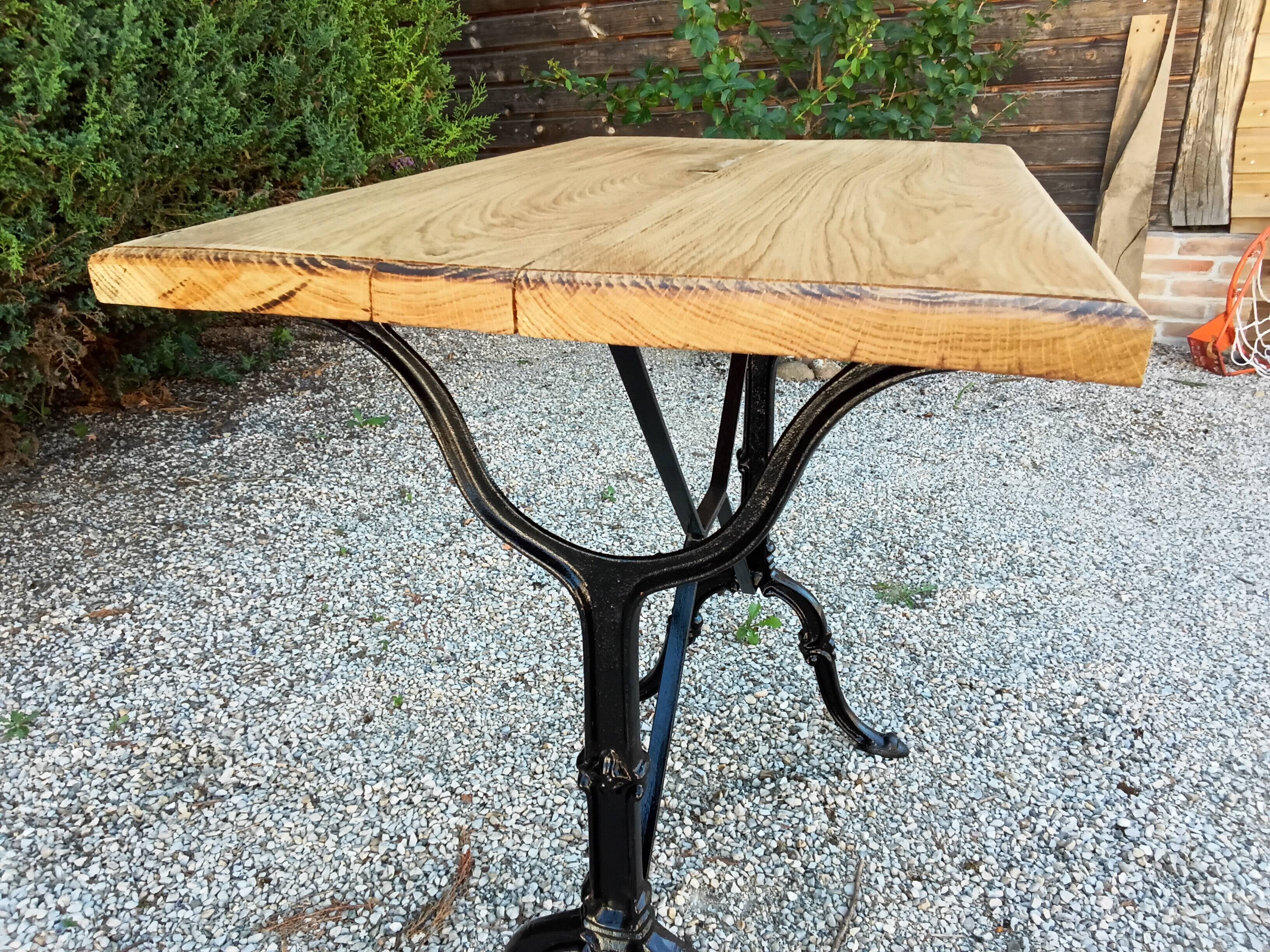 Table de bistrot