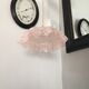 Suspension vintage opaline rose mouchetée et laiton