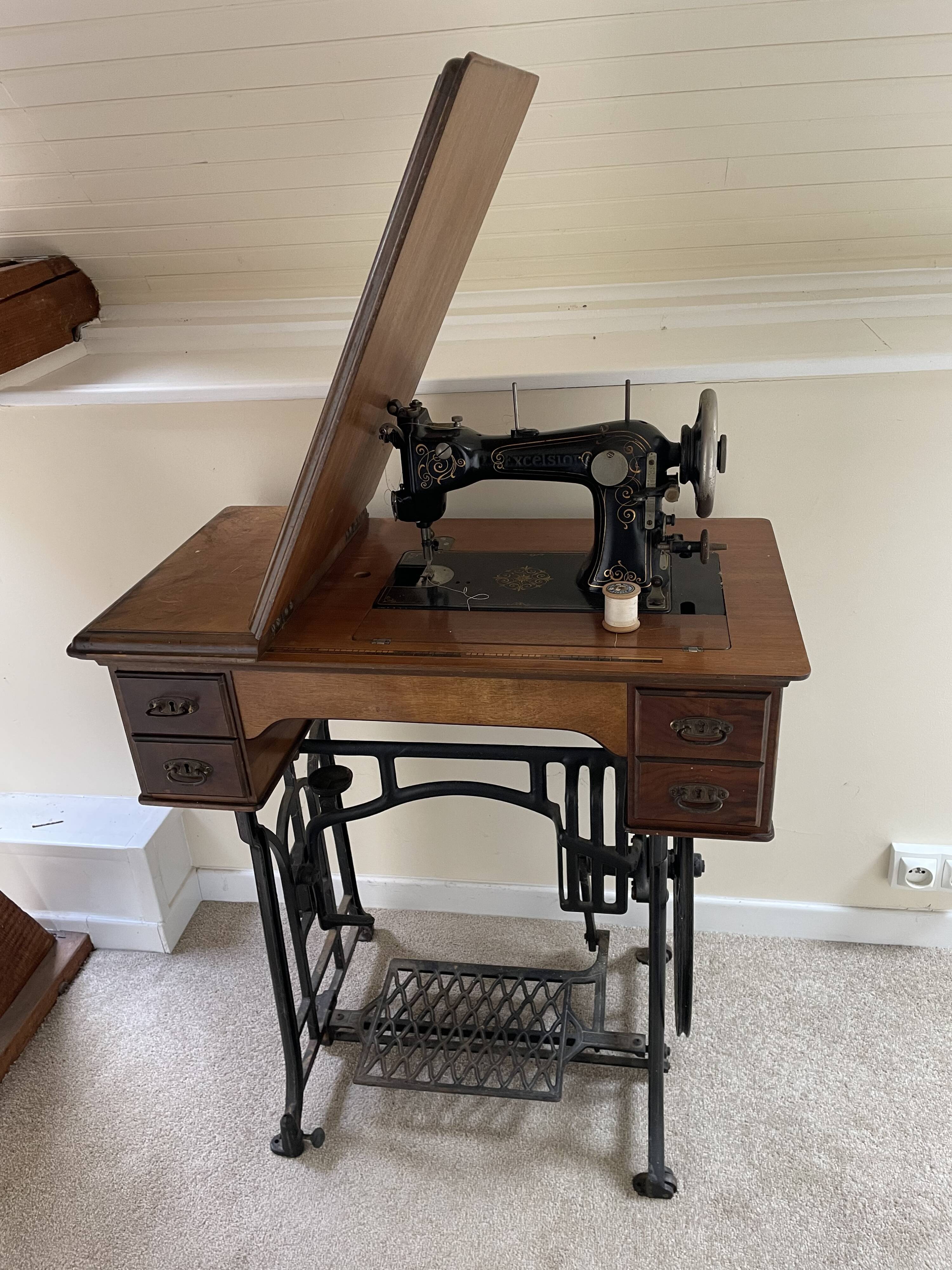 Excelsior sewing machine