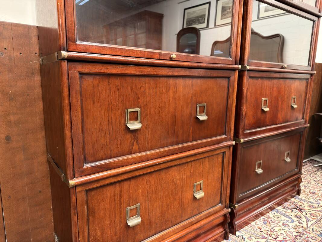 Set English Original Globe Wernicke Bookcase