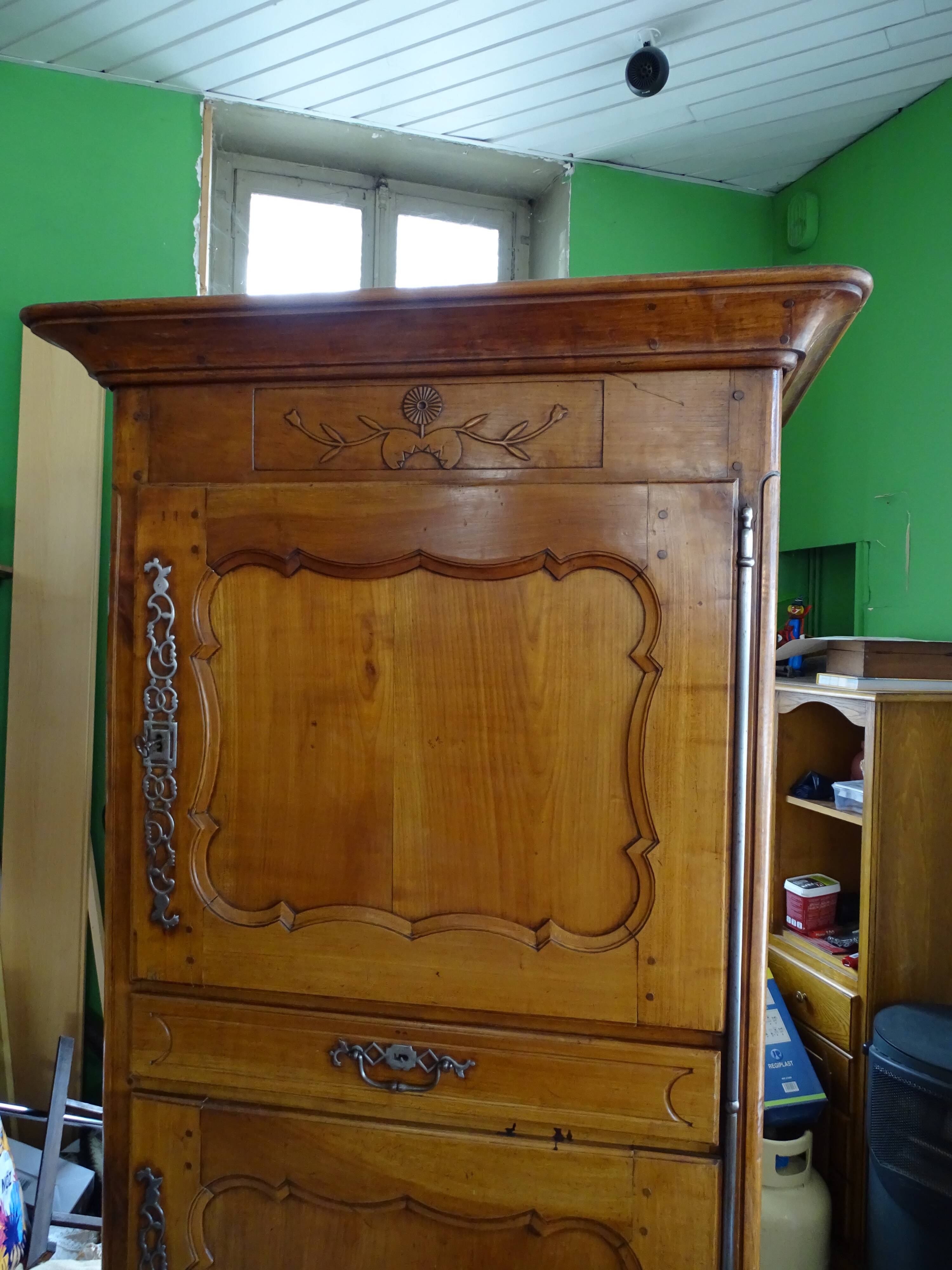 Bonnetière en merisier