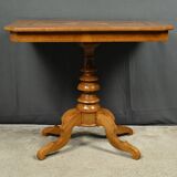 Living room table in cherry and walnut, Restoration style – late 19th century