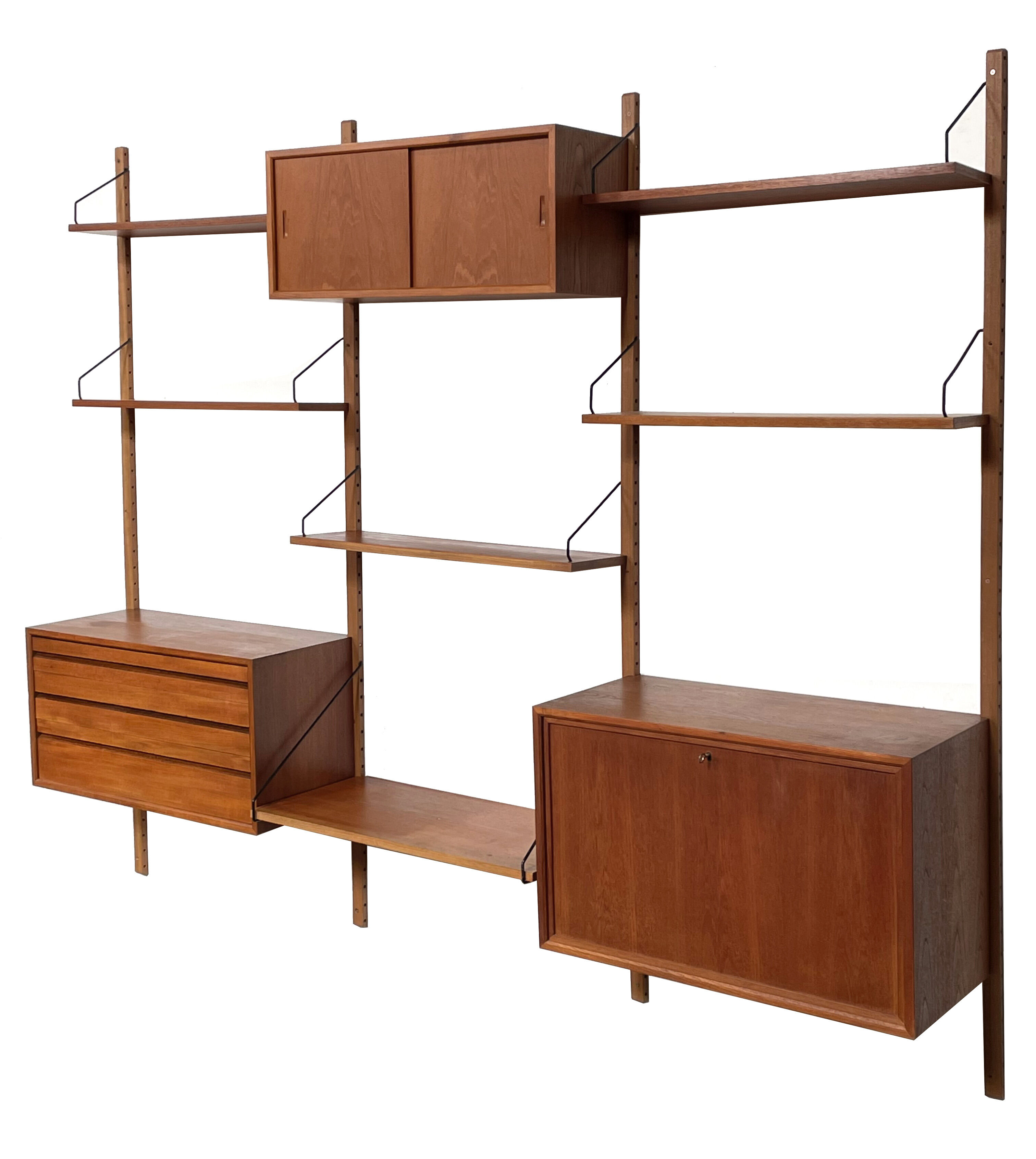 Vintage Poul Cadovius Royal System wall system wall unit