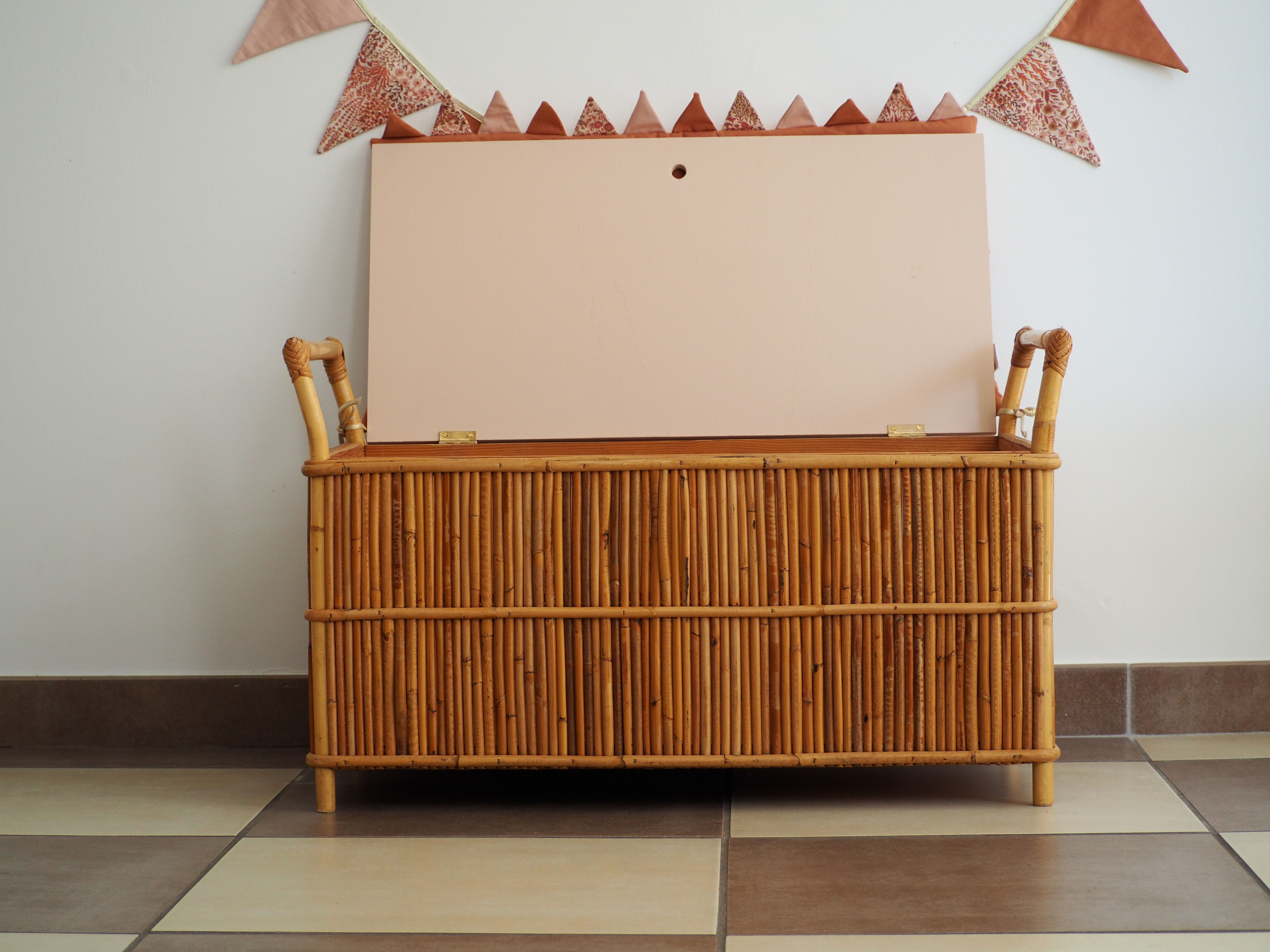 Vintage rattan chest bench