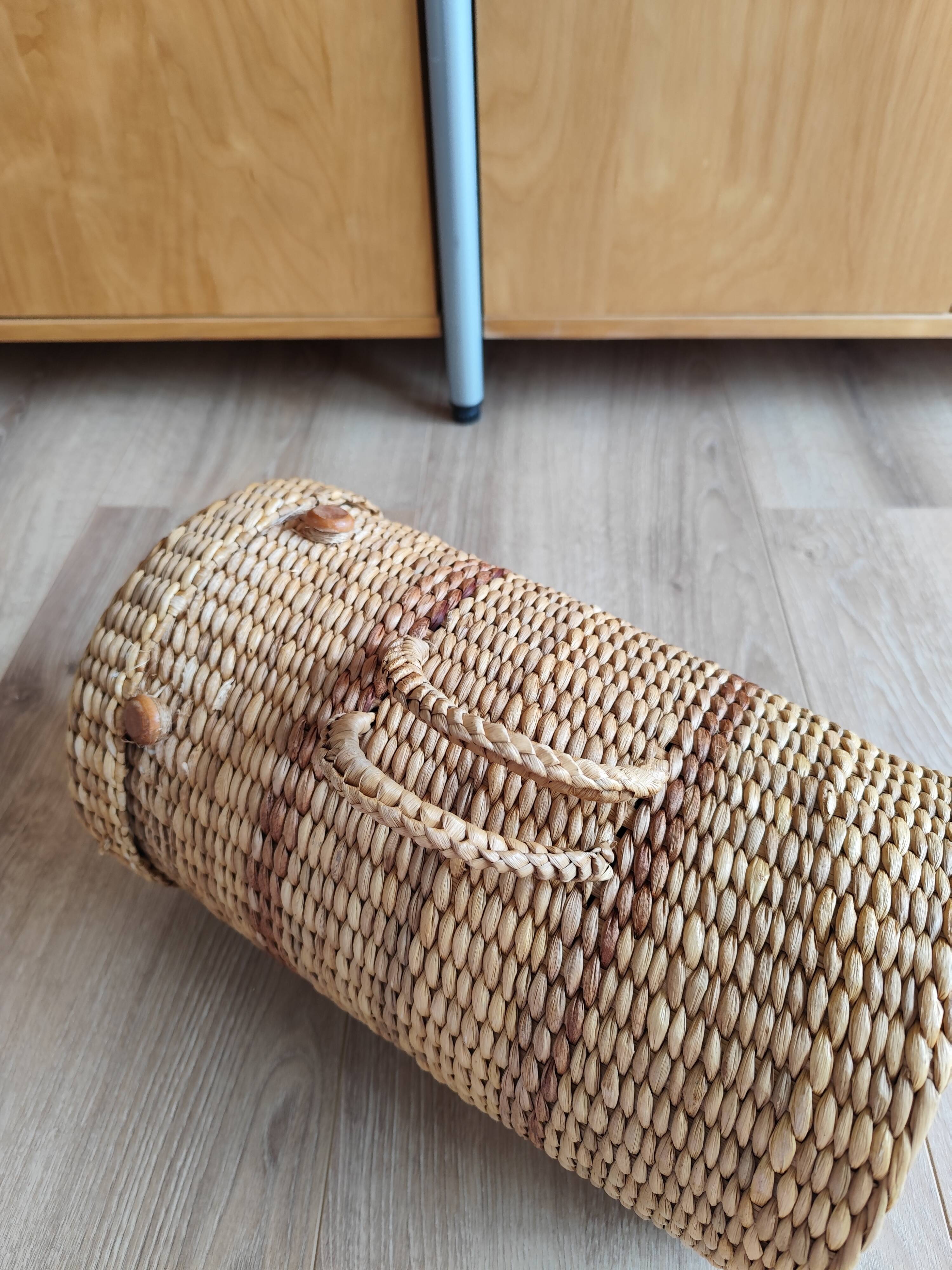 Vintage raffia wicker basket bowling bag