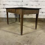 Farm table