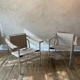 Pair of armchairs "LC1", Le Corbusier, Charlotte Perriand, Pierre Jeanneret