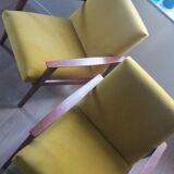 Paire de fauteuils restaurés - velours jaune