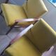 Paire de fauteuils restaurés - velours jaune