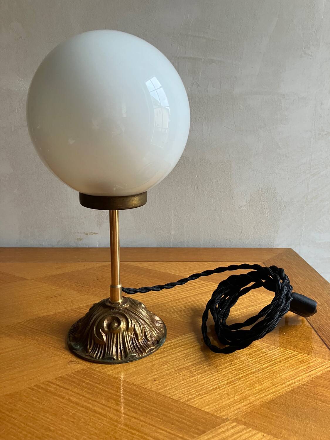 Vintage glass globe table lamp