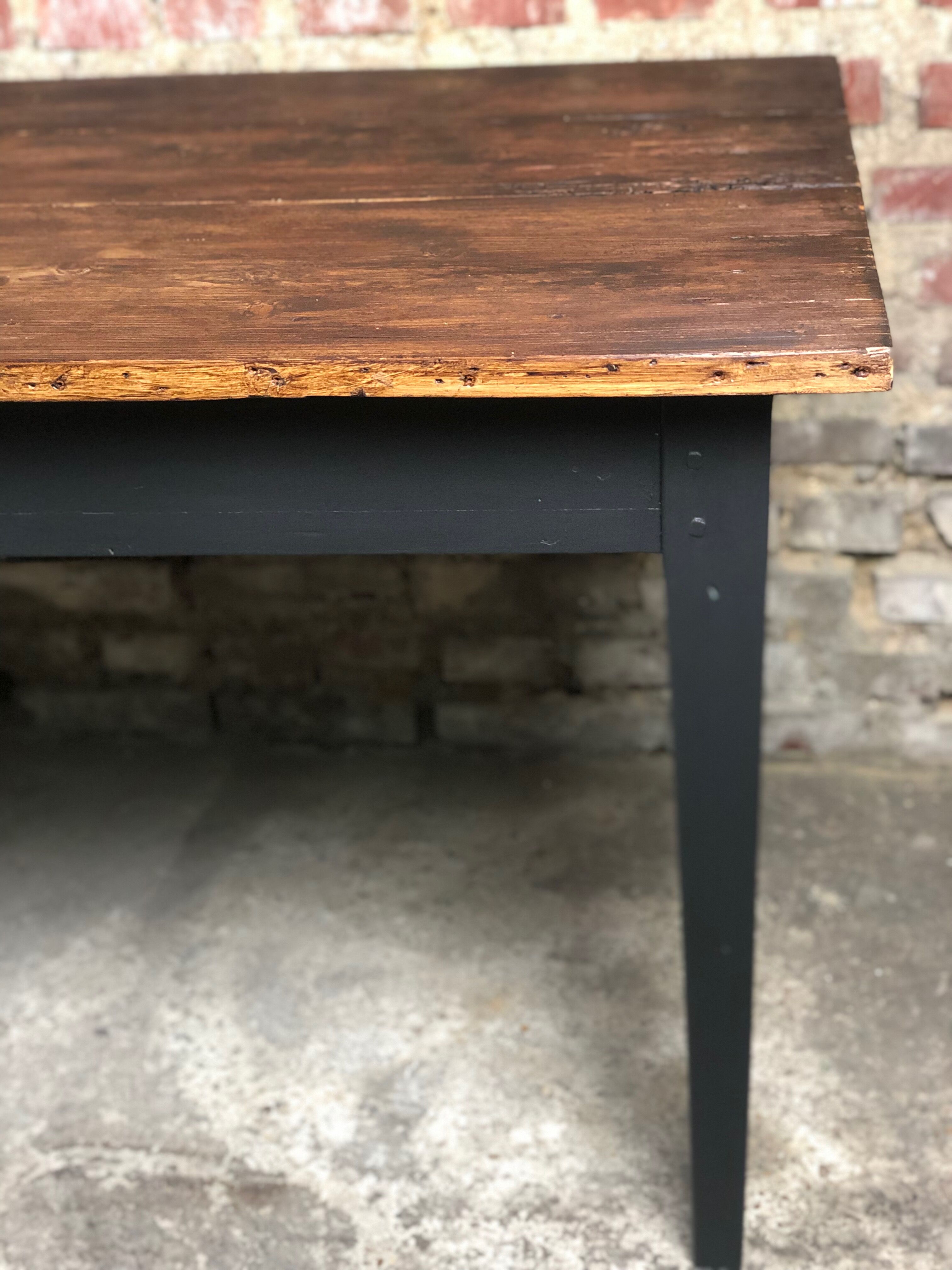 Farm table in pitchpin and pine late XIX