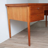 Danish Scandinavian teak desk circa 1960