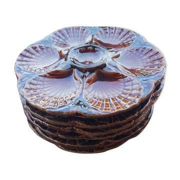 Lot d'assiettes à huîtres