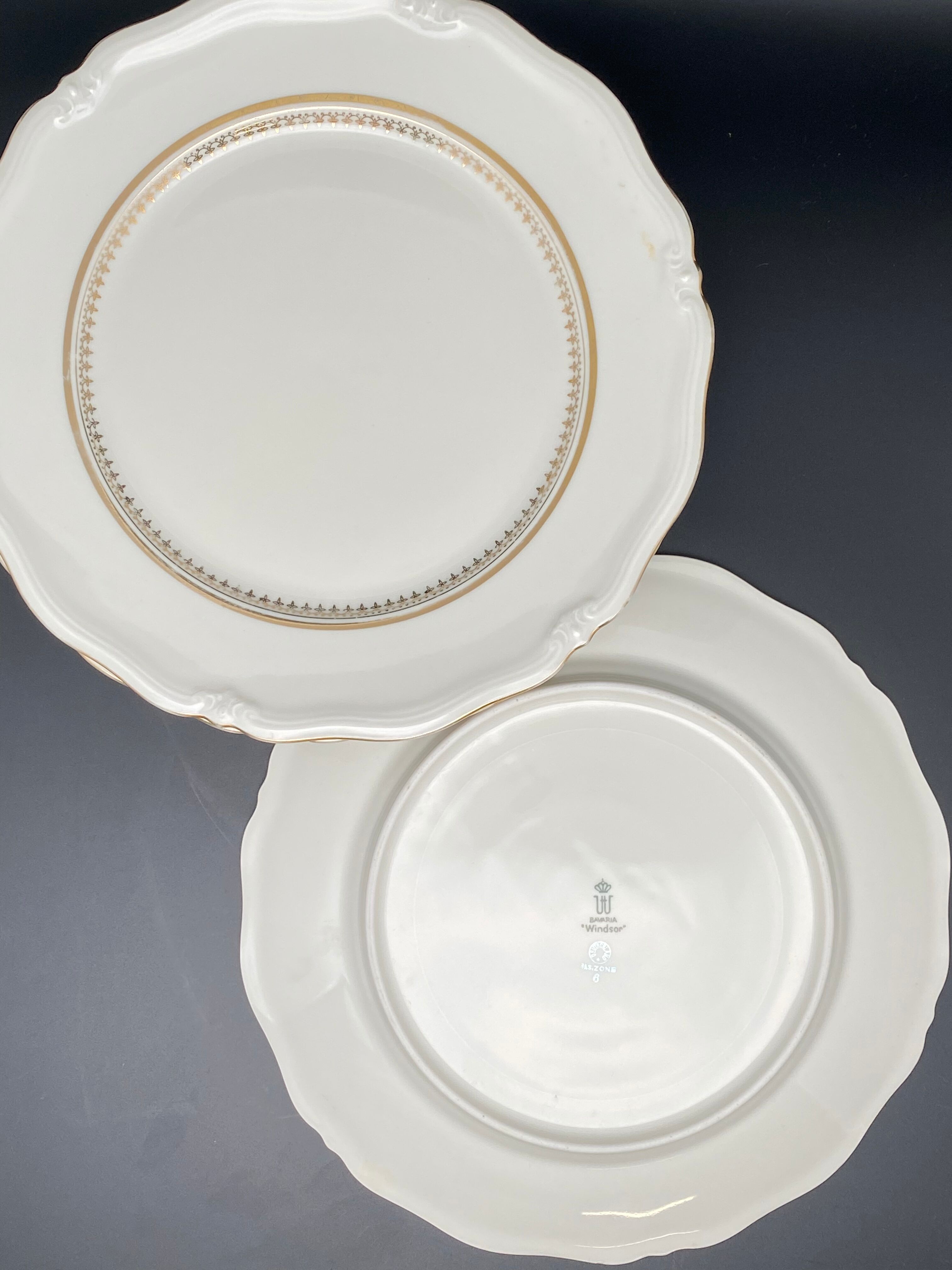 Lots de 4 assiettes porcelaine liseré or