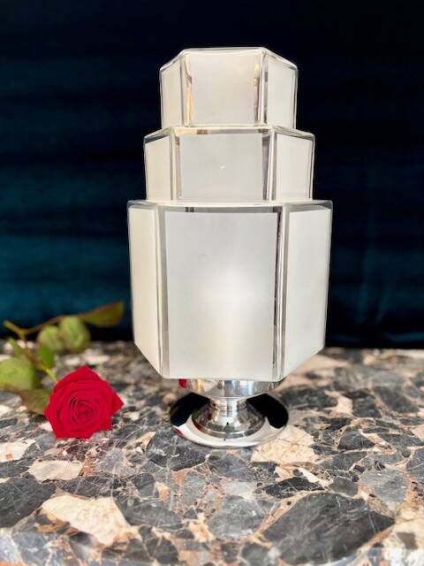 Impressive Art Deco building lamp