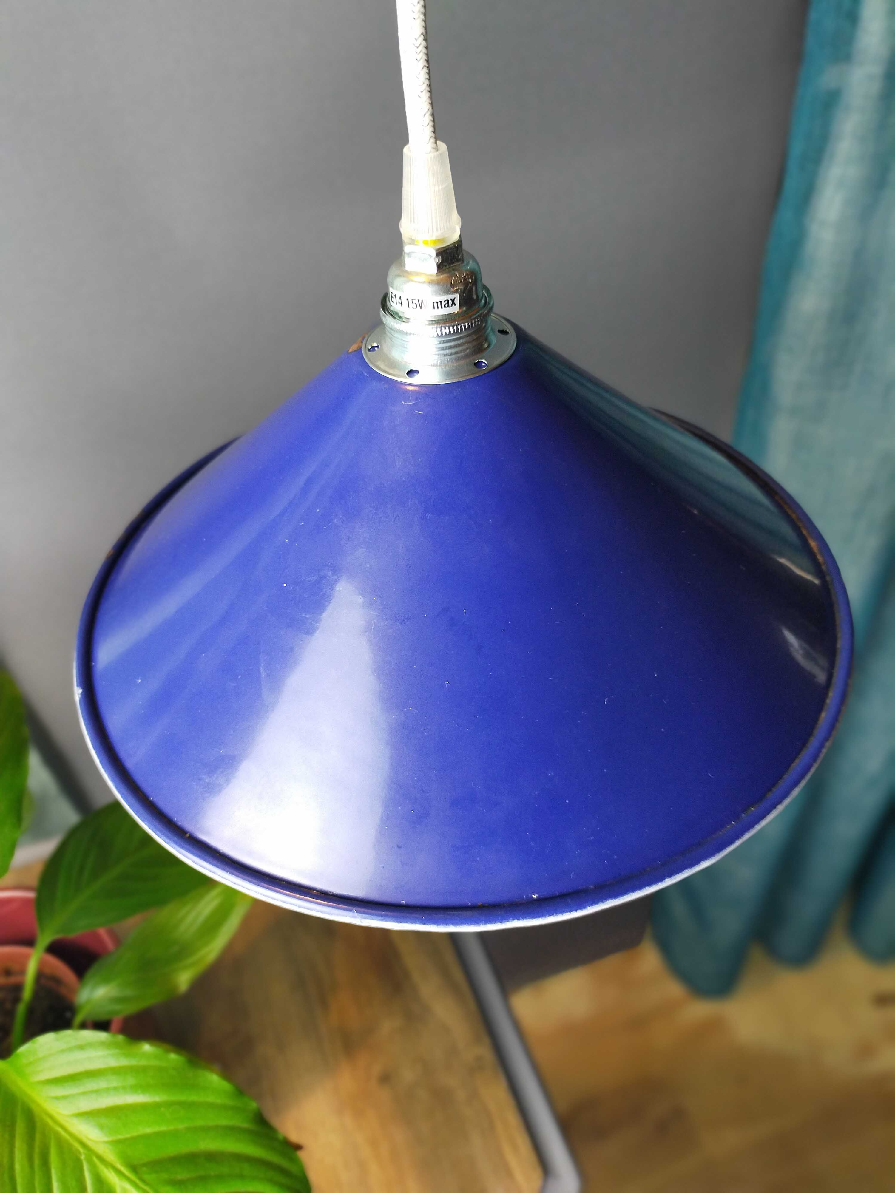 Vintage blue enamelled sheet metal suspension