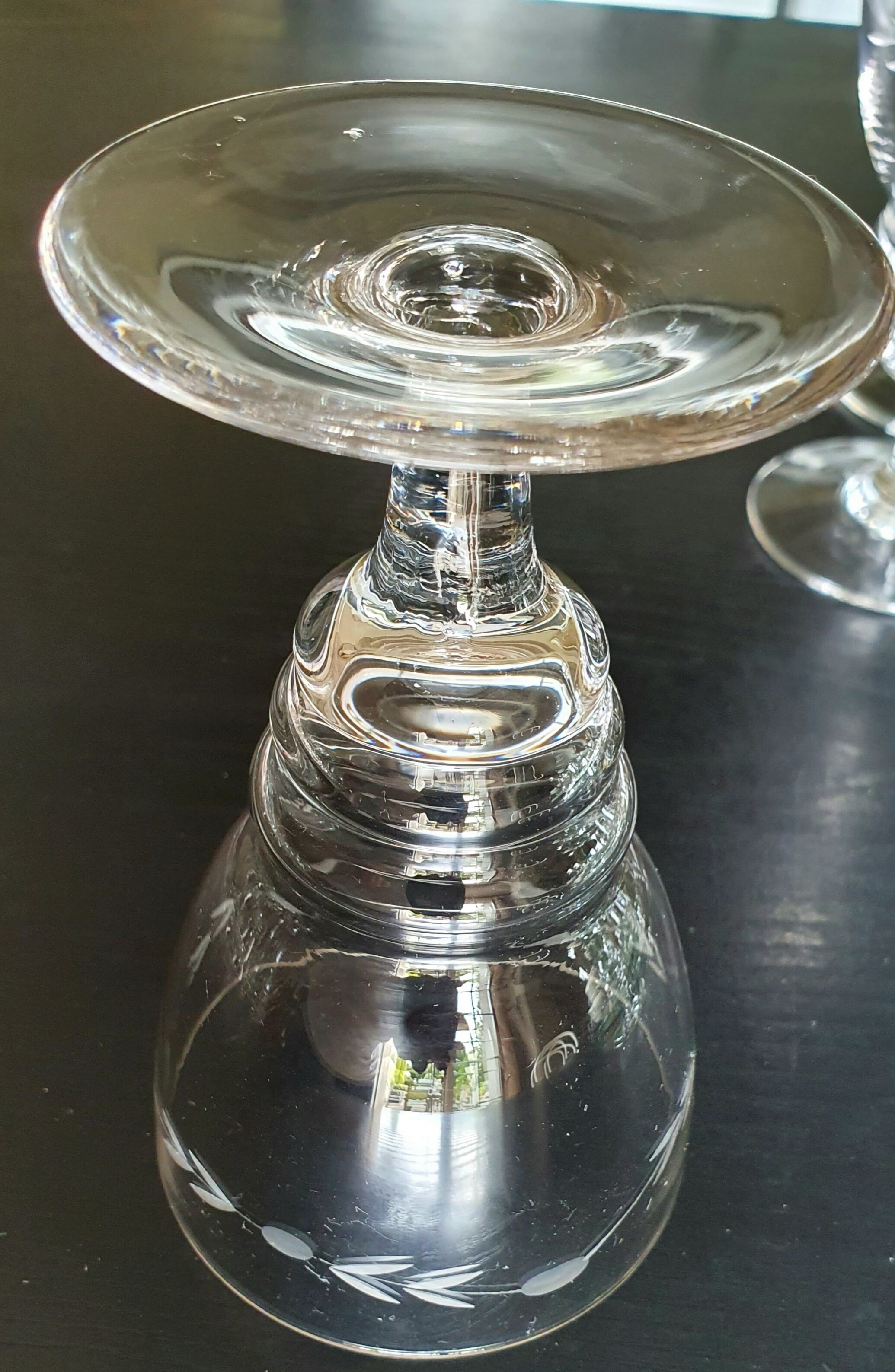 6 vintage wine glasses engraved pyramid shape