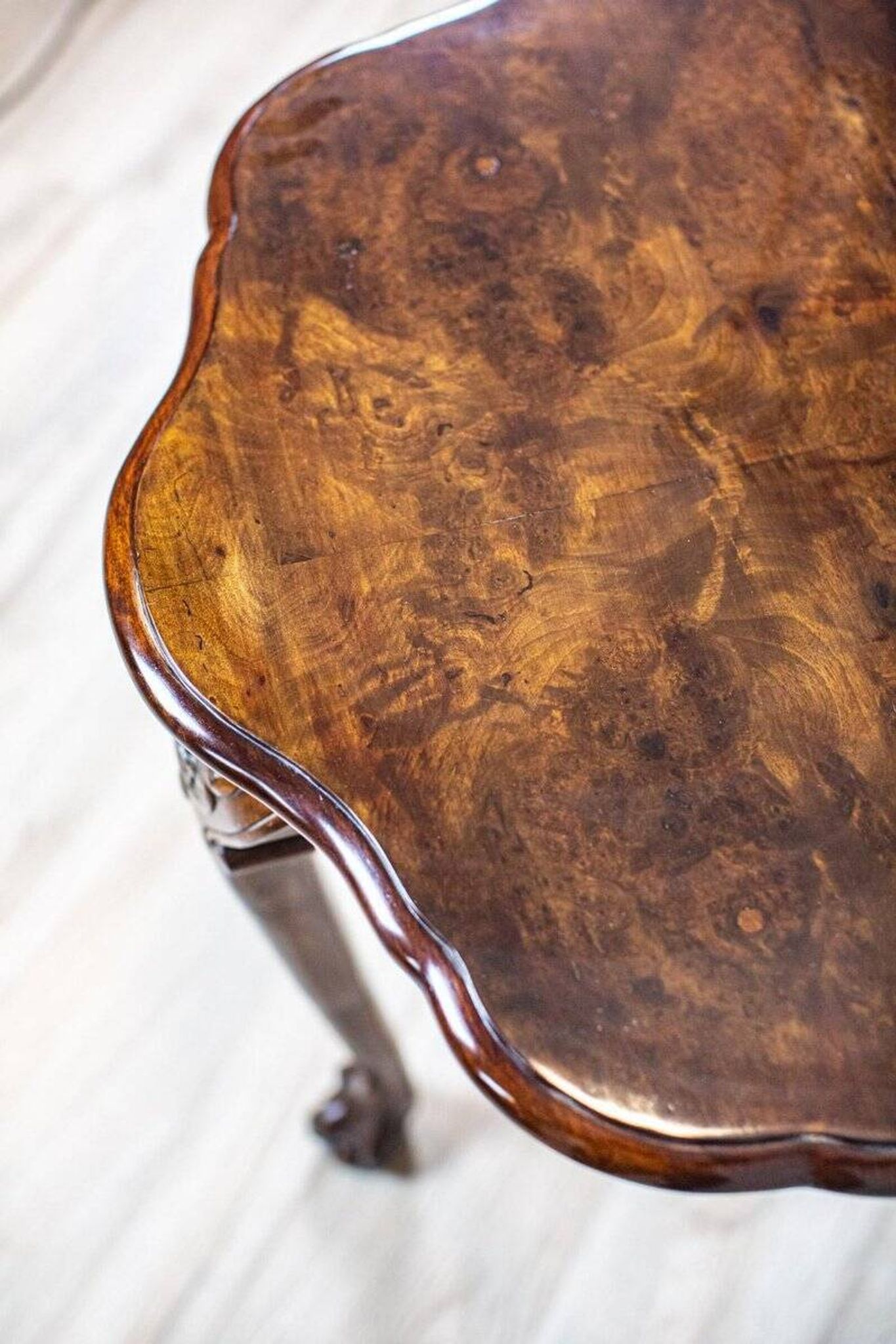 Table basse en noyer vintage, années 1950