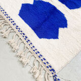 Moroccan Berber carpet beni ouarain contemporary with majorelle blue patterns