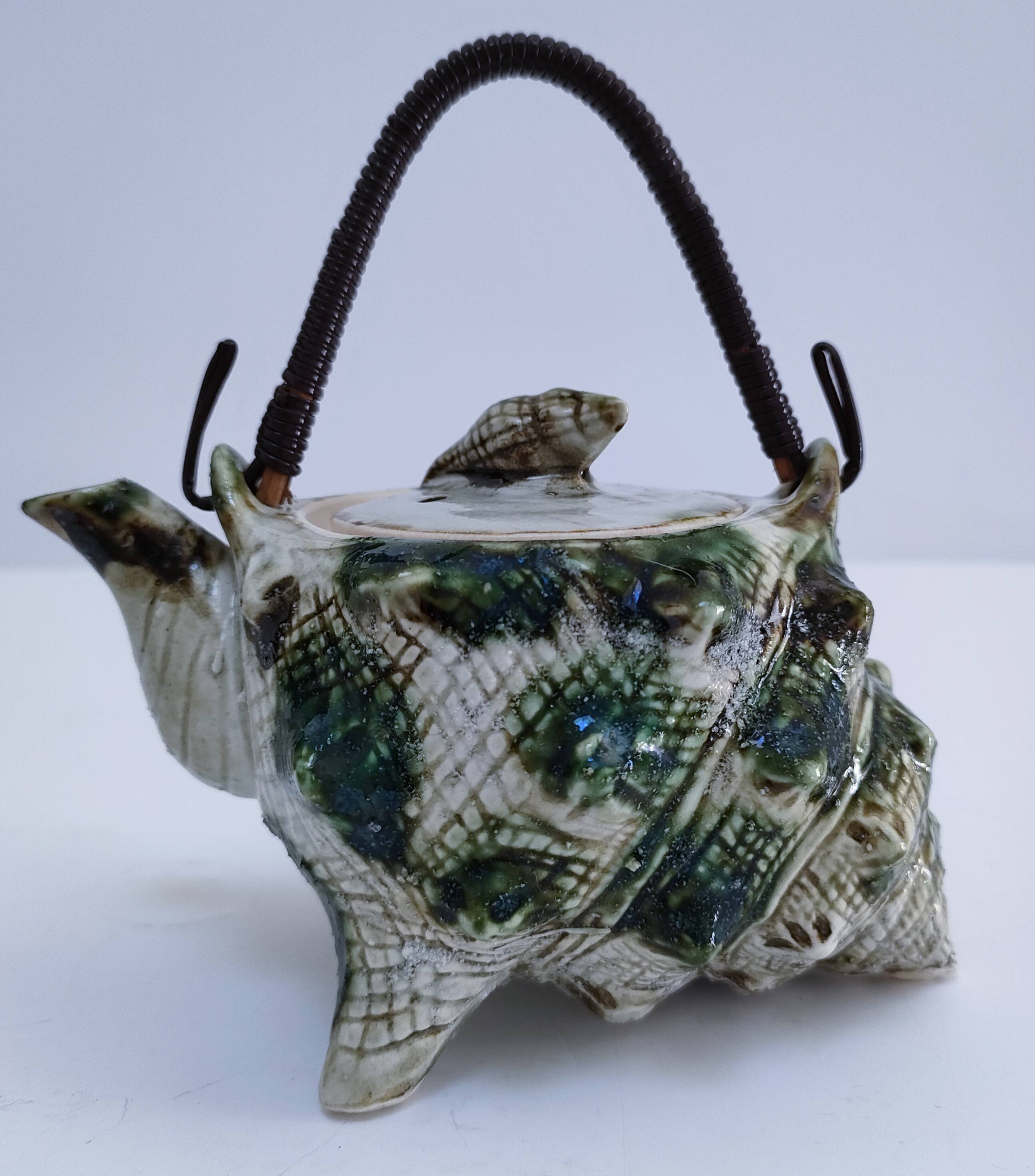 Vintage enamelled earthenware shell decor teapot