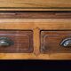Lot de 2 tables de chevet chinoises, homme et femme vintage