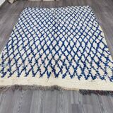 Traditional handmade Berber rug size 150 x 250 cm